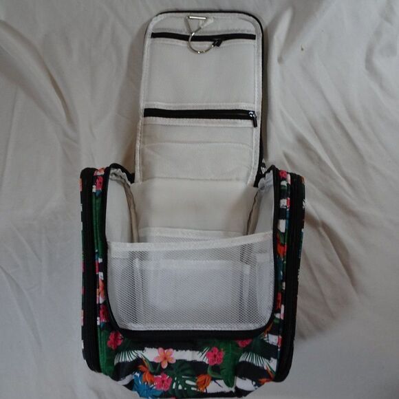 Booeen Floral Toiletry Bag. - Picture 4 of 9